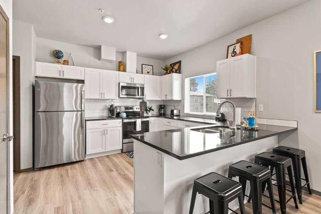 スポーケンNew 2 Bed 2 Bath Near Perry District And Dtアパートメント エクステリア 写真